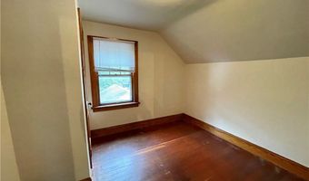249 Malacca St, Akron, OH 44305