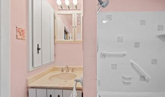 29 E MAPLE Ave, Bellmawr, NJ 08031