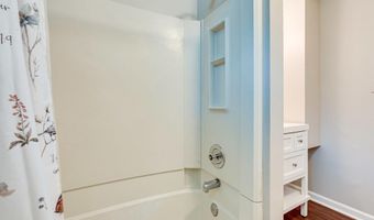 3381 MONARCH Ln, Annandale, VA 22003
