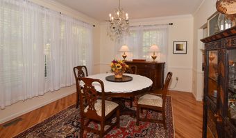 4 Lower Heatherwood, Cromwell, CT 06416
