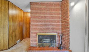 1909 N Flamingo Ln, Altus, OK 73521