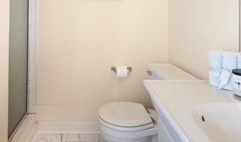 609 Watersedge Dr, Ann Arbor, MI 48105