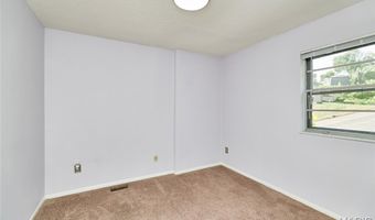 221 Braeshire Dr A, Ballwin, MO 63021