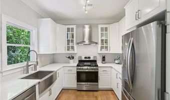 2784 White Oak Dr, Decatur, GA 30032