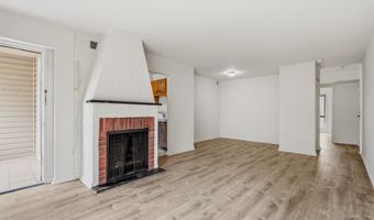 8604 VILLAGE Way 04/8604F, Alexandria, VA 22309