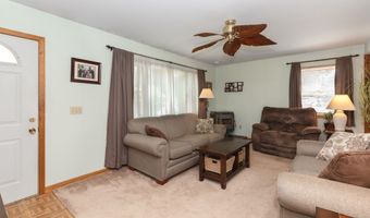 21 Bethpage Dr, Bethel, CT 06801