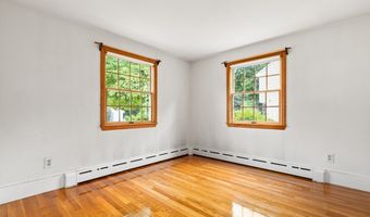 22 Oakland Cir, Abington, MA 02351