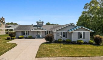 1280 Surfside Cir, Aurora, OH 44202