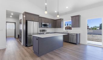 207 W First St, Carey, ID 83320