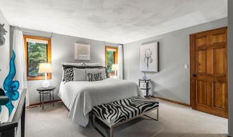 301 N Amherst Rd, Bedford, NH 03110