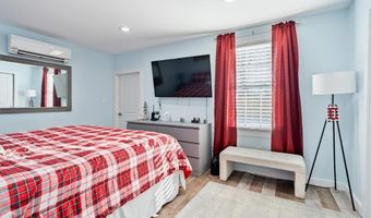 126 Narrows Rd, Bristol, RI 02809