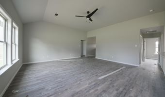 107 LLOYD HENDERSON Rd, Beebe, AR 72012