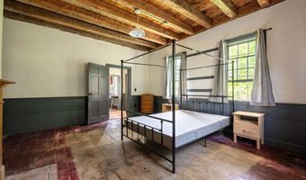 1199 Goss Hill Rd, Barnet, VT 05821
