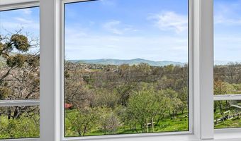 852 Oak St, Ashland, OR 97520