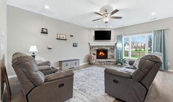 5329 Greyson Heights Dr, Auburn, IN 46706
