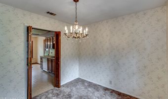 33 Pebble Hill Dr, Brandon, MS 39042