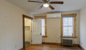 10 King St, Rockingham, VT 05101