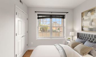 231 N THOMAS St 105, Arlington, VA 22203