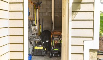 30 Asher Ln, Arden, NC 28704