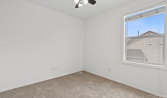 1807 Fairoaks Dr, Caldwell, ID 83605