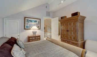4744 34TH St N, Arlington, VA 22207
