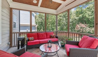 2716 Lake Waccamaw Trl, Apex, NC 27502