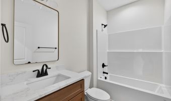 9041 Stonewall Rd, Appomattox, VA 24522