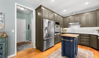 1812 N 150th St, Basehor, KS 66007