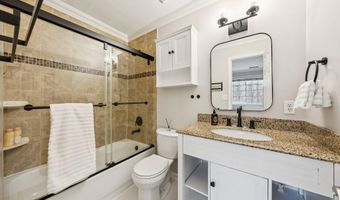 1181 N VAN DORN St, Alexandria, VA 22304