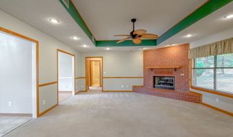 112 River Oaks Dr, Bainbridge, GA 39819