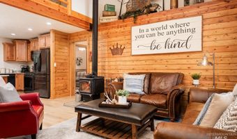 10390 Gamann Dr, Cascade, ID 83611