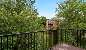 3062 S BUCHANAN St #C2, Arlington, VA 22206