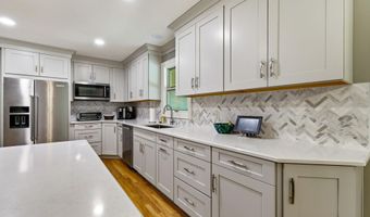 902 Grange Rd, Aynor, SC 29511