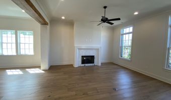 2110 Belfleur St, Baton Rouge, LA 70808