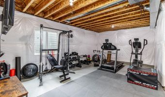 5467 Windrose Ln, Ames, IA 50014