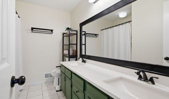 5080 Maryland Dr NW, Acworth, GA 30101