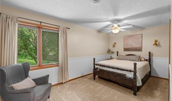 8315 141st St W, Apple Valley, MN 55124