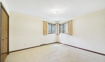 404 Hyden Dr, Alcester, SD 57001