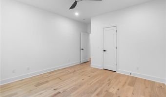 8 Wigtown Ln, Bella Vista, AR 72715