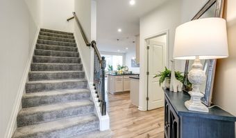 855-2 Dipper Ln, Aurora, OH 44202