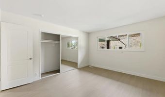 863 Via Rancho Pkwy, Escondido, CA 92029