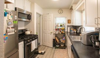 4339 Ovid Ave, Des Moines, IA 50310