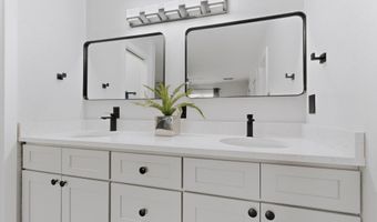 2704 Palo Alto Dr NE, Albuquerque, NM 87112