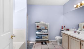16 Tanglewood Dr, Barnegat, NJ 08005