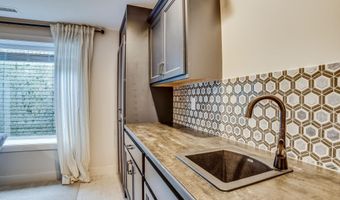 1433 N Shadow Rock Dr, Andover, KS 67002