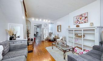 112 WINDSOR St, Reading, PA 19601