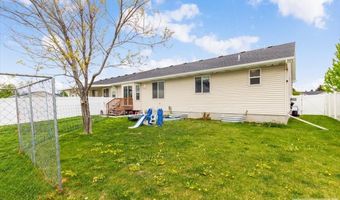 967 Clara Ct, Ammon, ID 83406