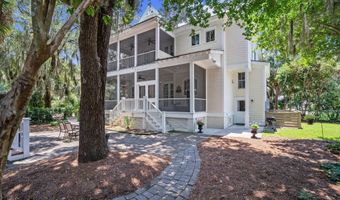106 Coosaw Club Dr, Beaufort, SC 29907
