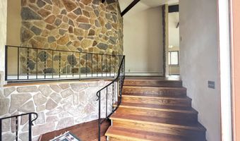 826 EASTVIEW Dr, Antigo, WI 54409