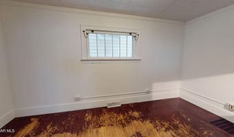 202 Bell Ave, Altoona, PA 16602